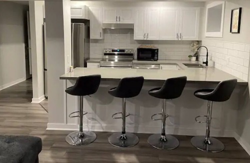 Orillia House | Cozy Lower Main Unit in Orillia