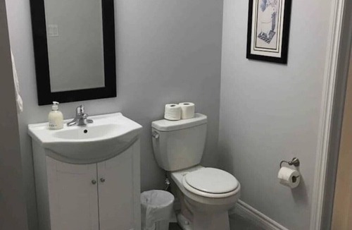 Barrie House | Cozy Lower Unit Barrie