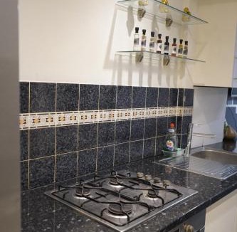 Ponders End Apartment | cozy lux apartments