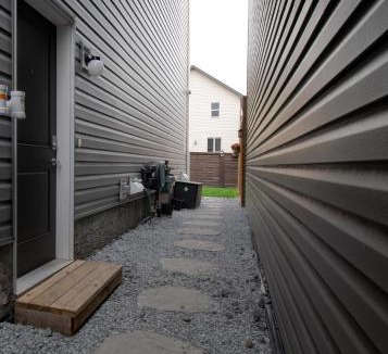 Southeast Calgary Apartment | Cozy Luxe 1BR Suite