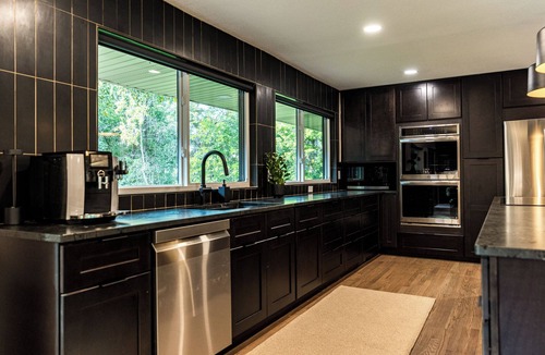 West Bloomington House | Cozy Luxe 4 Bedroom Home: Fireplace, Gym, Office, Fire Pit