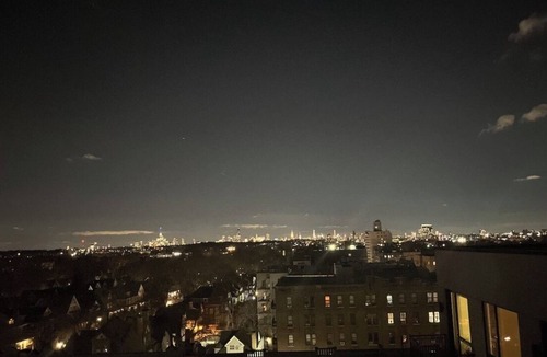 Flatbush Apartment | Cozy Luxurious Guest Suite