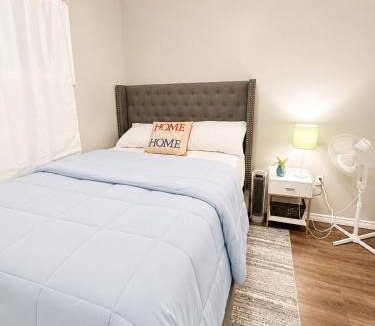 Brantford Apartment | Cozy Luxury Stay, WiFi and Fully Equipped