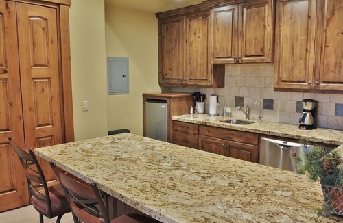 Deer Valley Condo | Cozy Luxury Studio with Fireplace, Prime Location & Winter Adventure!