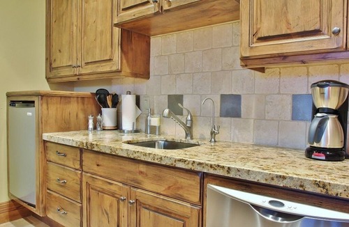 Deer Valley Condo | Cozy Luxury Studio with Fireplace, Prime Location & Winter Adventure!