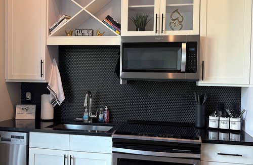 North Decatur House | Cozy Luxury Unit Convenient location