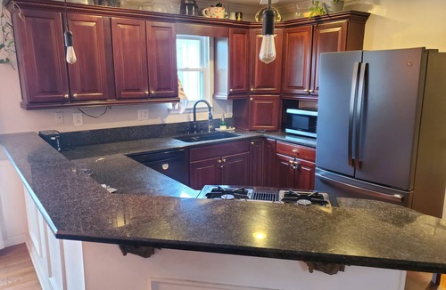 Martinez House | Cozy Master’s Retreat