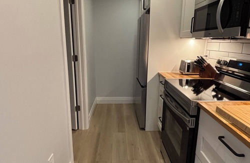 Conquerall Bank Apartment | Cozy Meadowbroo studio - Trails & beaches close by!