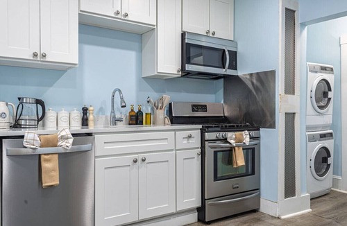 West Medford Apartment | Cozy Medford Home Near Boston
