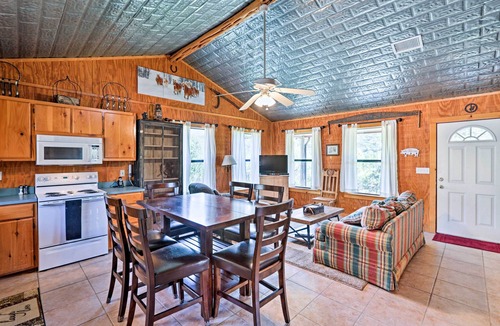 Medina House | Cozy Medina Cottages w/Patio & Mountain Views!