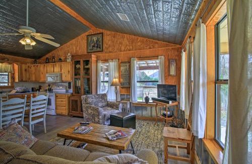 Medina House | Cozy Medina Cottages w/Patio & Mountain Views!