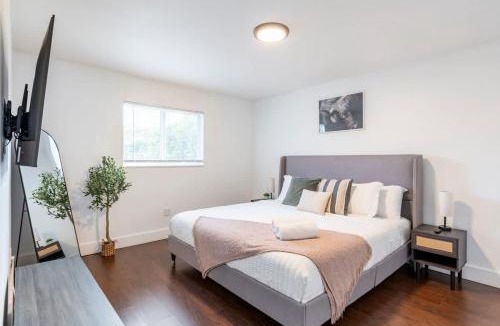 Coral Terrace House | Cozy Miami Home Pet-friendly & with Free Parking