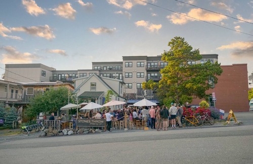 Fairhaven House | Cozy Micro-Brewery Home
