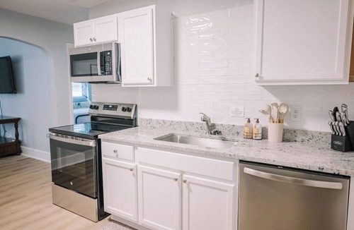 Danville House | Cozy midtown 3 bedroom/1 bath