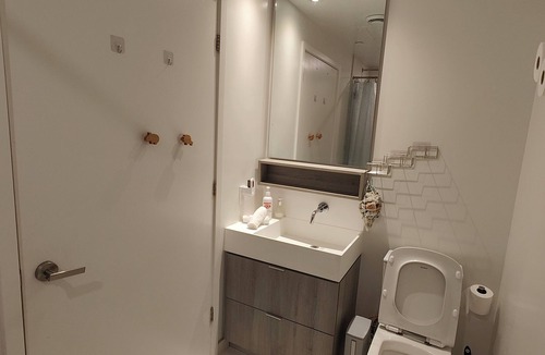 Mount Pleasant West Apartment | Cozy Midtown Condo Steps to Subway & Amenities
