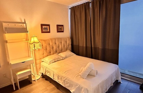Mount Pleasant West Apartment | Cozy Midtown Condo Steps to Subway & Amenities