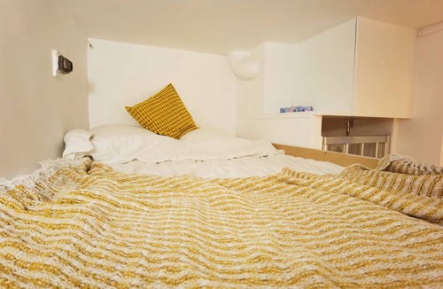 Quartier de la Place-Vendome Apartment | Cozy Mini-Studio for 2 Near Louvre/Metro/Elevator