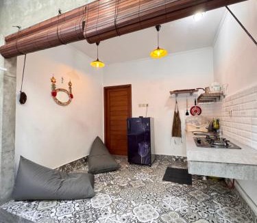 Pemogan House | Cozy Minimalist Home Near Seminyak & Kuta