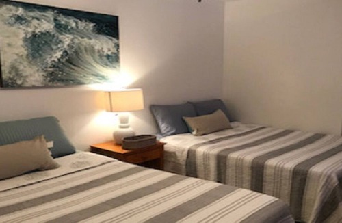 Misquamicut Apartment | Cozy Misquamicut Beach Condo