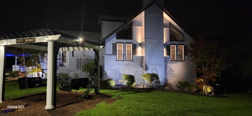 Hampton Bed & Breakfast | Cozy Mobay
