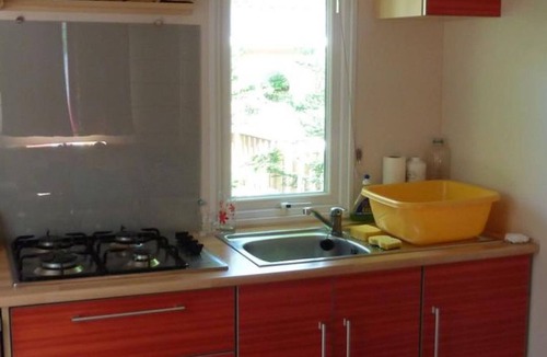 Saint Maime House | Cozy mobile home with terrace for 2 people in Saint-Maime