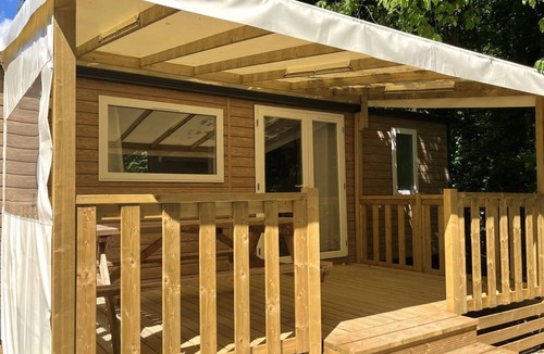 Angicourt House | Cozy mobile home with terrace for 6 people