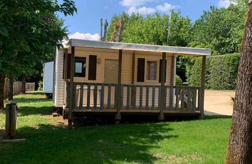 Limeuil House | Cozy mobile home with terrace in Limeuil