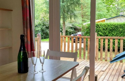 Nibelle House | Cozy mobile home with terrace, 2 bedrooms, sleeps 6
