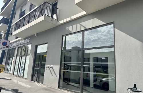 Les Guillerands Apartment | Cozy Modern 1BR w/Balcony - 30 mins from Paris!