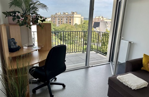 Les Guillerands Apartment | Cozy Modern 1BR w/Balcony - 30 mins from Paris!