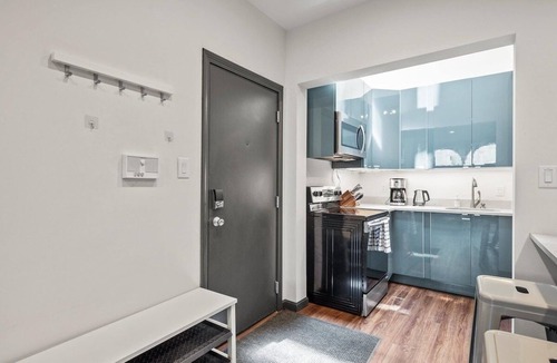 South Side Flats Apartment | Cozy&Modern 2Bdr Apt PIttsburgh