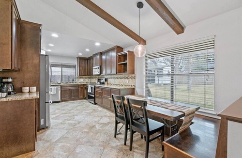 Round Rock West House | Cozy Modern 3 Bed 2 Bath Home - Round Rock/Austin