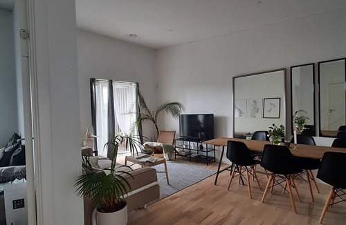 Ishøj Kommune House | Cozy & modern 59 sqm rowhouse, 20 min from city center by train.