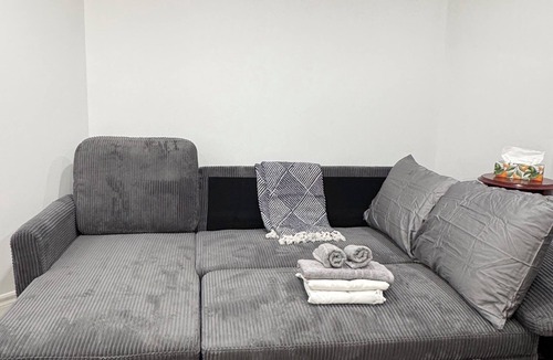 Pickering Apartment | Cozy & modern apartment in Pickering