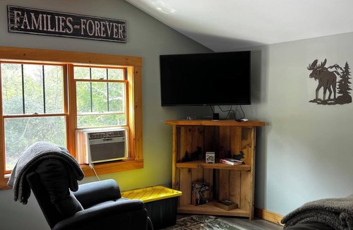 Rockwood Cabin | Cozy Modern Cabin