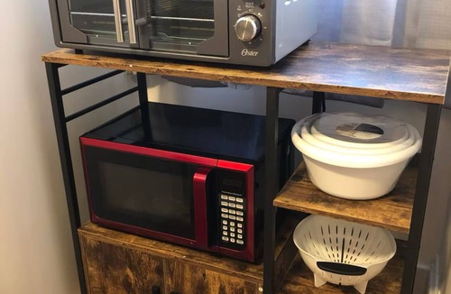 Stockade Historic District Apartment | Cozy Modern City Escape