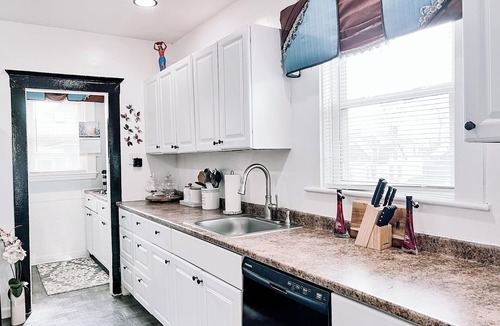 Winthrop House | Cozy & Modern Entire Home