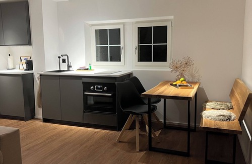 Gottlieben Apartment | Cozy, modern, fully equipped apartment, with small balcony. Garden, 100m to the lake