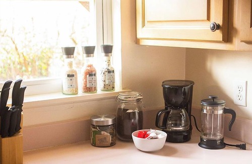 Westerville Apartment | Cozy Modern Garden Flat