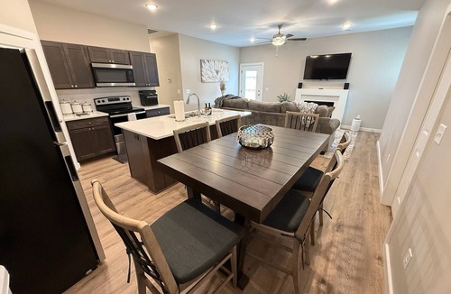 Valley Center House | Cozy Modern Haven w/Fireplace & Open Kitchen