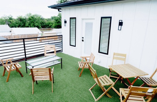 Haltom City House | Cozy modern home. Centrally located. Fun for the whole family