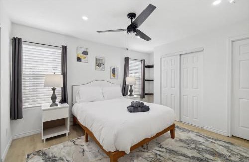 Old East Dallas House | Cozy & Modern Home in Heart of Dallas
