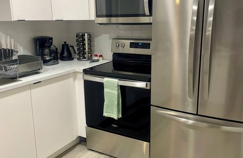 Peaceful Valley House | Cozy modern home near Mt. Baker