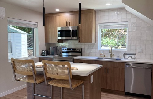 Broadview House | Cozy Modern House in Seattle