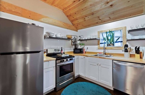 Pocono Pines Cabin | Cozy Modern Pocono Cabin | Firepit Nights BBQ