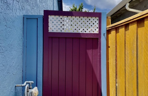 Silver Creek Apartment | Cozy Modern Private Unit With Serene Backyard