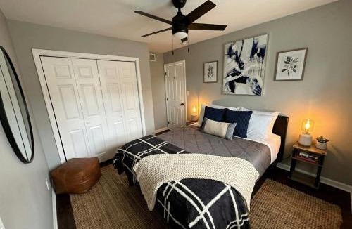 New Castle House | Cozy Modern Villa