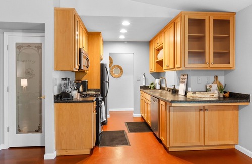 Modesto House | Cozy Modesto Charmer: 3 bedrooms 2 baths