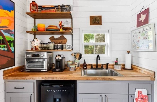 Allandale House | Cozy Moe Casita