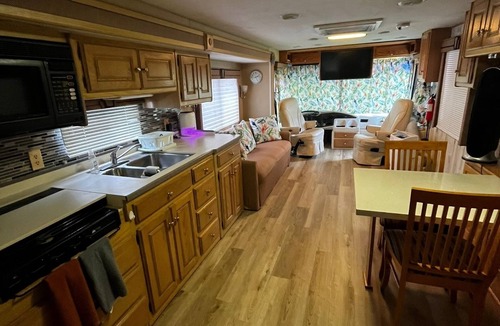 Ludlam House | COZY MOTOR HOME.